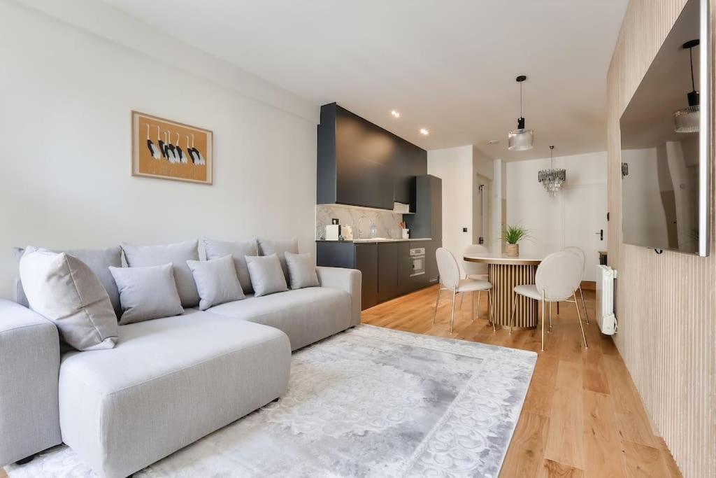 L'Elegance A La Parisienne Apartment Ngoại thất bức ảnh