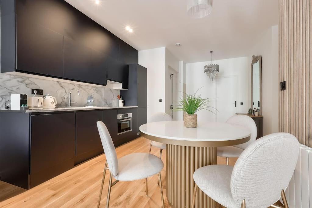 L'Elegance A La Parisienne Apartment Ngoại thất bức ảnh