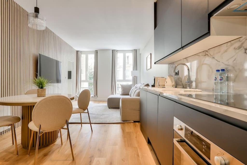 L'Elegance A La Parisienne Apartment Ngoại thất bức ảnh